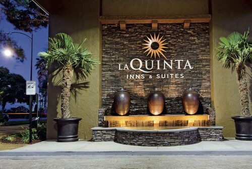 La Quinta Inn & Suites by Wyndham San Jose Airport