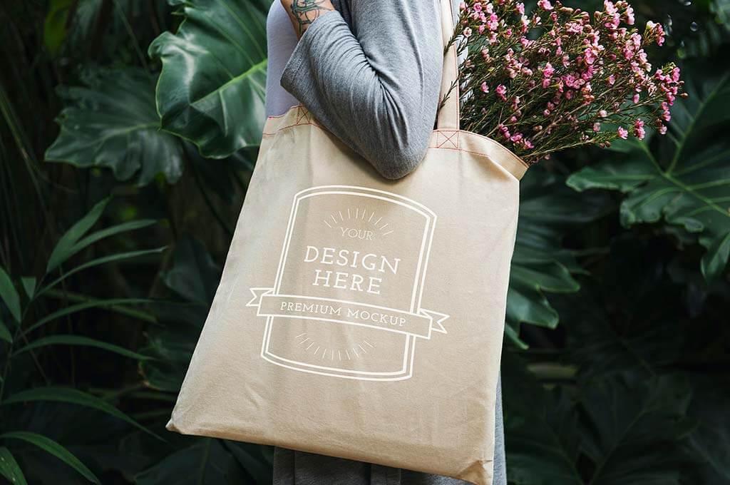 Women Tote Bag Mockup